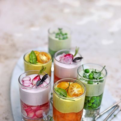 Verrines de petits légumes et fromage frais